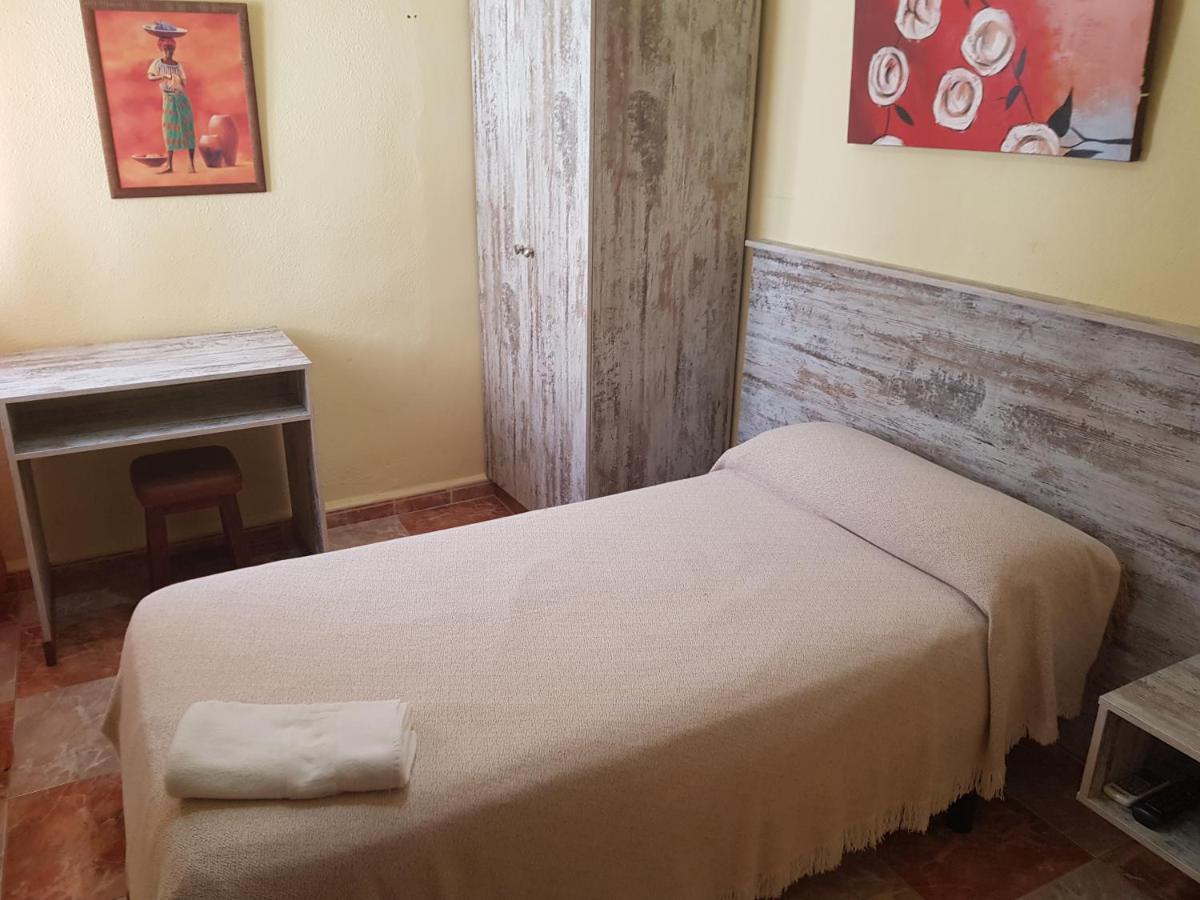 Hostal Virgen Del Rocio Ronda Zewnętrze zdjęcie