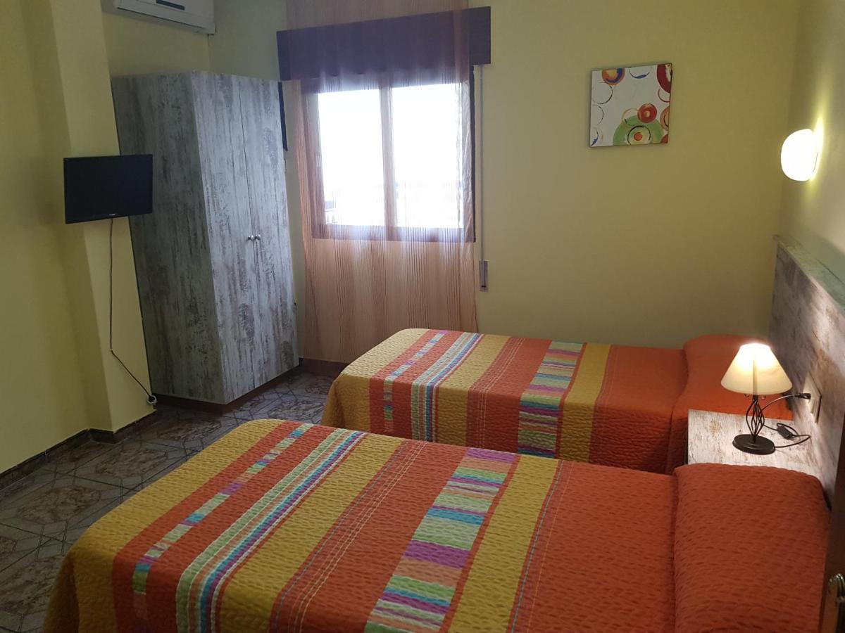 Hostal Virgen Del Rocio Ronda Zewnętrze zdjęcie