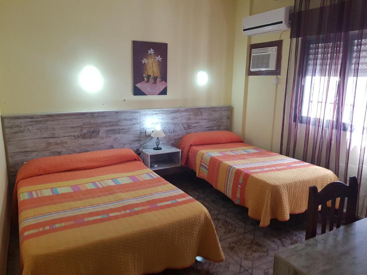 Hostal Virgen Del Rocio Ronda Zewnętrze zdjęcie