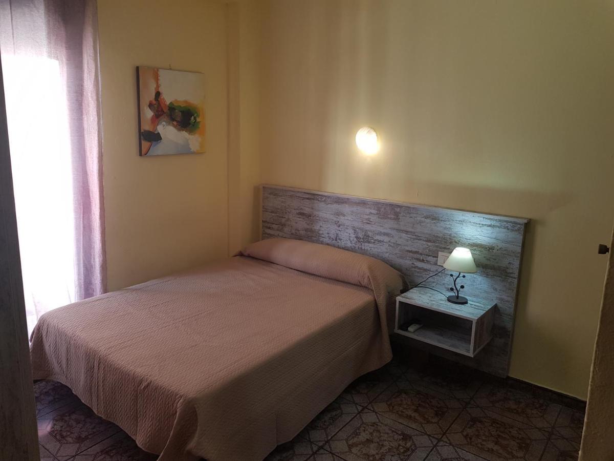 Hostal Virgen Del Rocio Ronda Zewnętrze zdjęcie