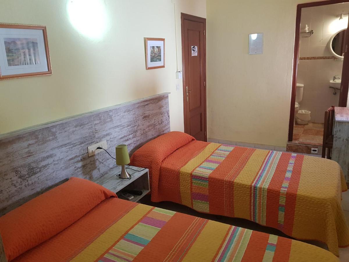 Hostal Virgen Del Rocio Ronda Zewnętrze zdjęcie