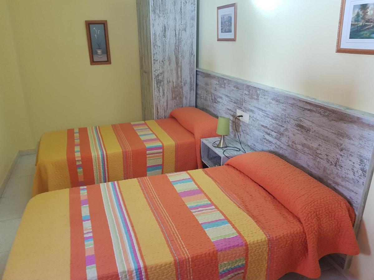 Hostal Virgen Del Rocio Ronda Zewnętrze zdjęcie